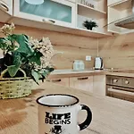 Lejlighed Cozy Rooftop - Your Home, Away From Home! Tirana