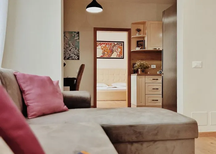 Cozy Rooftop - Your Home, Away From Home! 아파트